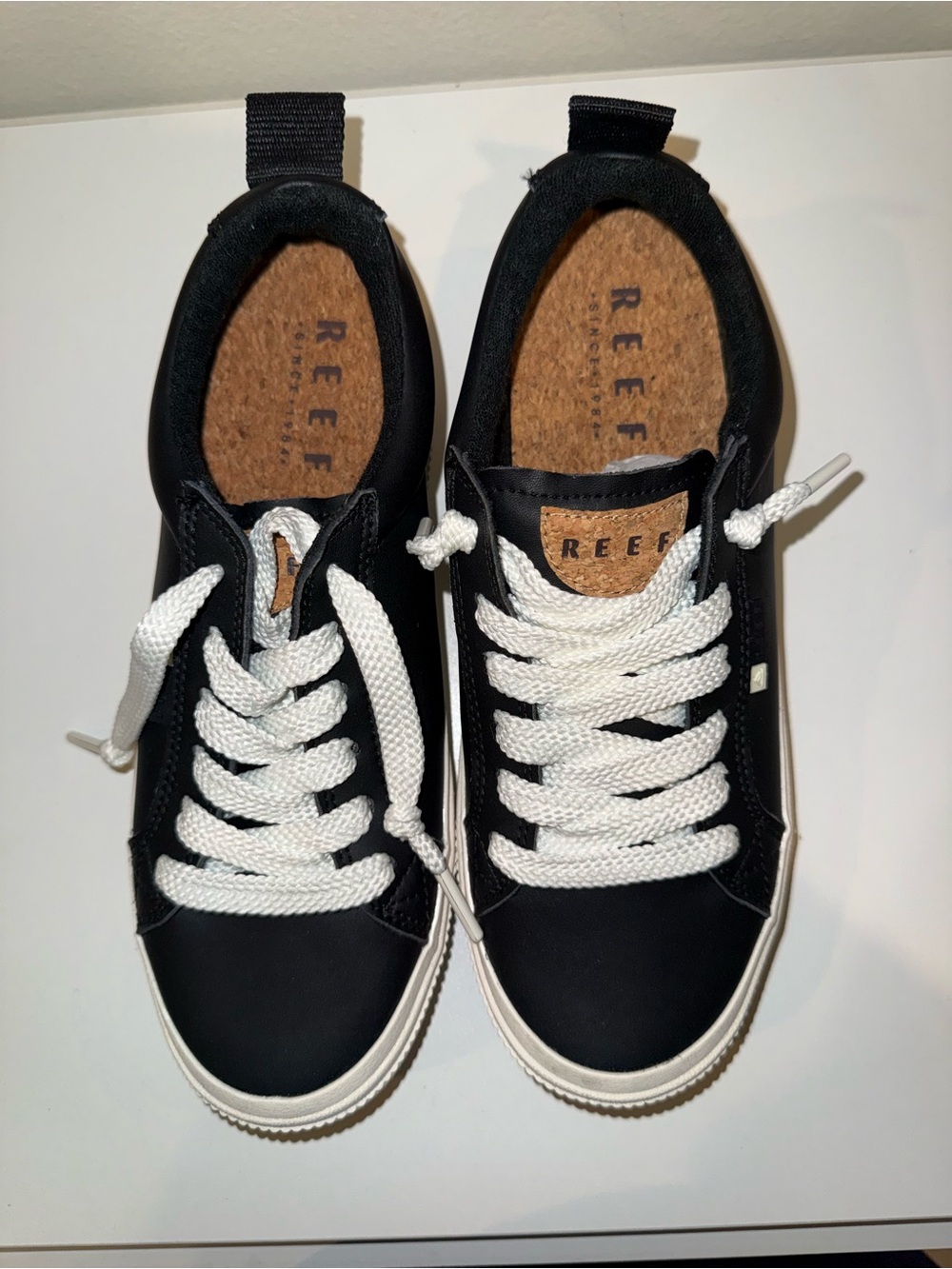 Reef Black Sneaker with White Braided Laces - Picture 5 of 5